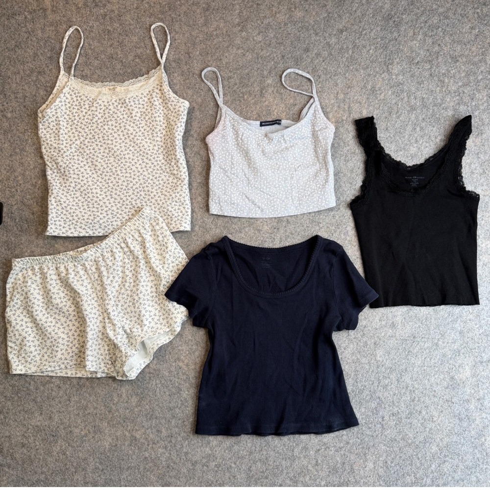 Brandy Melville John Galt Bundle 5 Items OS Crop Top Rib Lace Trim Cami Shorts